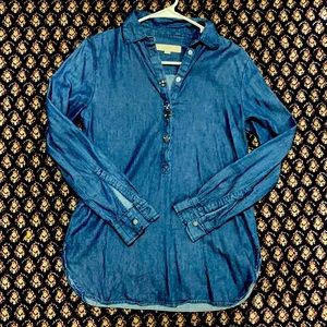 LAST CHANCE - LOFT Jean Blouse